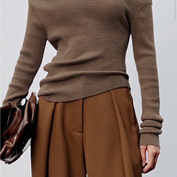 Commense Brown Ribbed Knit Top - Picture 2 of 3
